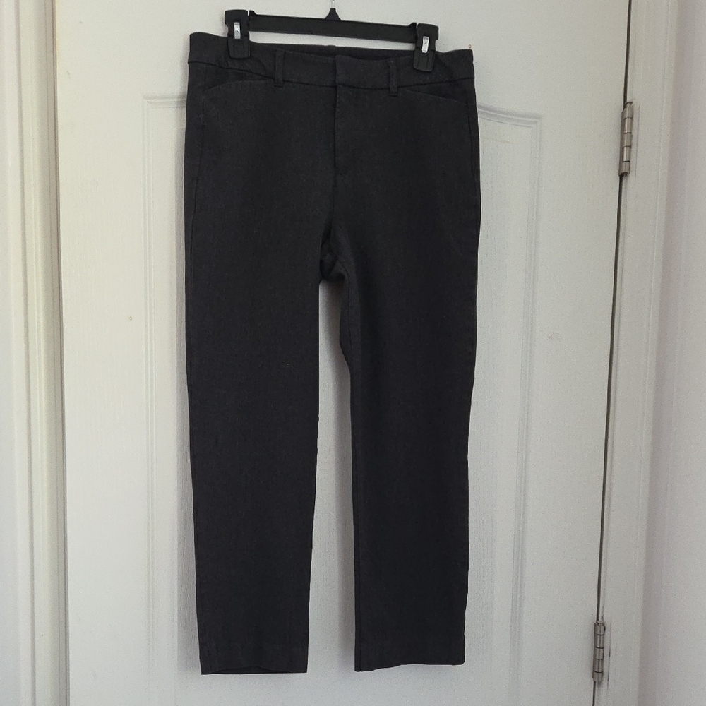Old Navy Women's Dark Gray Pixie Ankle Pants (1)